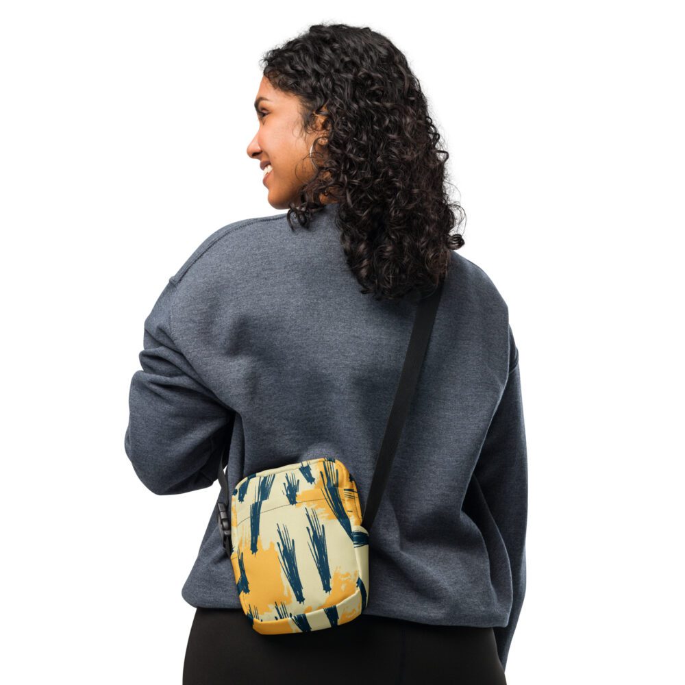 Sentia Utility crossbody bag